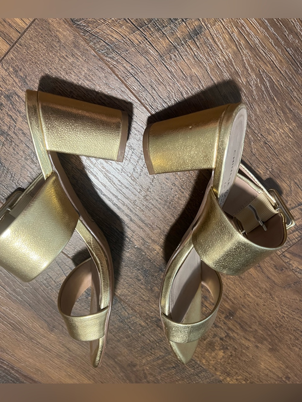 Chinese Laundry Heels Yippy Sandals in Gold Size 6.5 - Picture 3 of 5